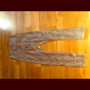 Lululemon Luon  7/8 length Herringbone pattern
